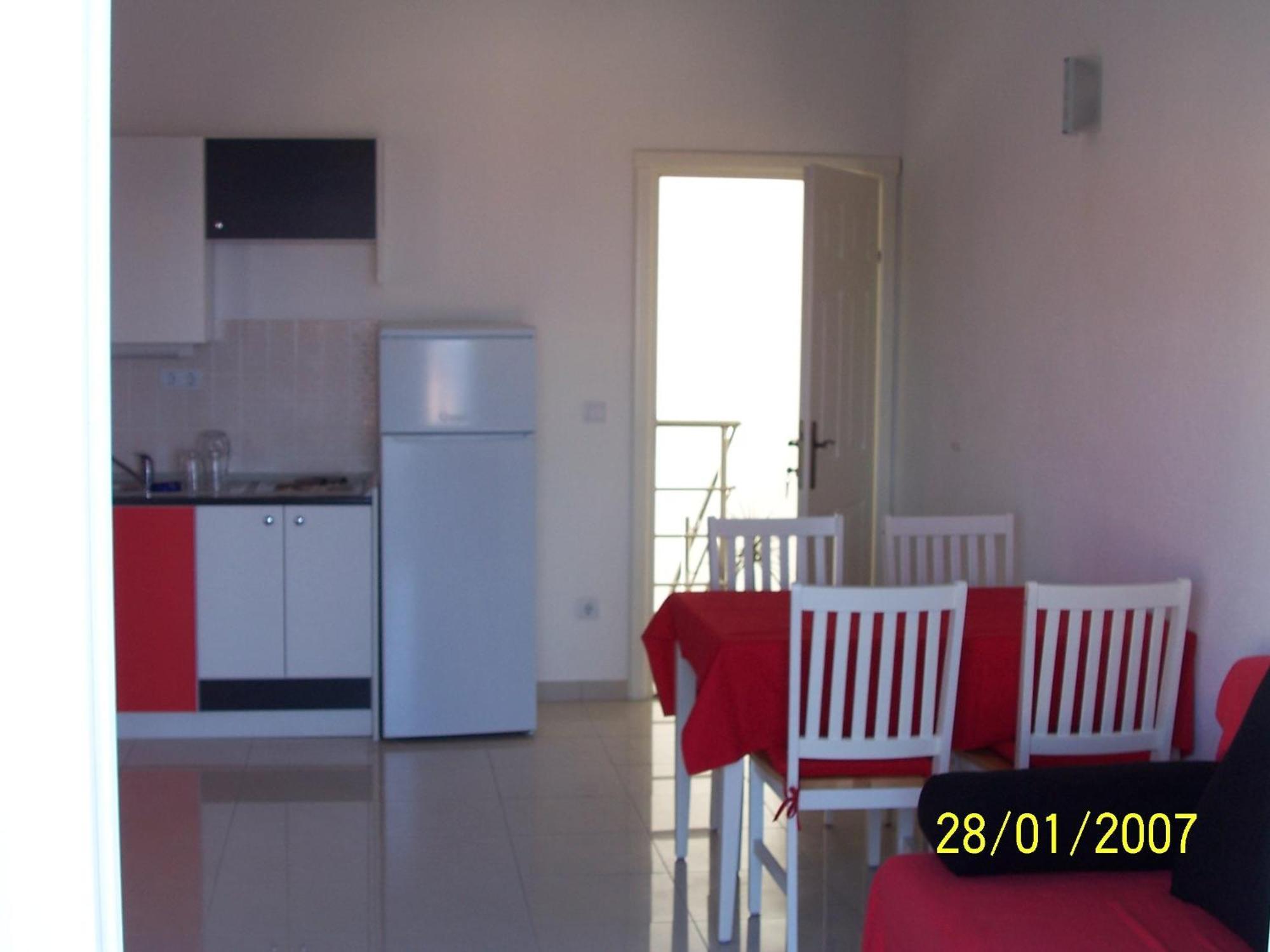 Apartments Perdijic Nemira Омиш Экстерьер фото